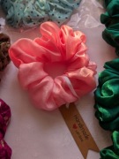 Zestaw 2 sztuki gumki jedwabne różowa i kolor śmietanka 