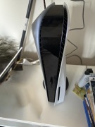 Play station 5 + 12 gier i dwa pady i ładowarka