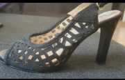 Kolder ażurowe skórzane szpilki sandały 35