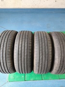 GOODYEAR Efficient Grip Performance 215/55r17