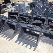 Łyżka kopiąca, skarpowa, przesiewowa JCB CAT INNE