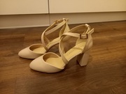 Perłowe buty ślubne jak nowe