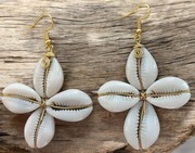 Kolczyki - Ekologiczne, ręcznie robione kolczyki z muszli Cowrie - Kenia