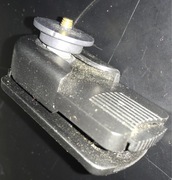 Zatrzaskowy uchwyt mocujący na pasek max 42mm