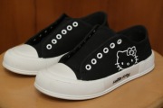 Buty dla dziewczynki (trampki) firmy HELLO KITTY rozm. 36