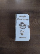 Drewniane pudełko na pieniądze na Chrzest Święty z grawerem