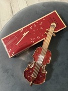 Tusz do rzęs w kształcie skrzypiec