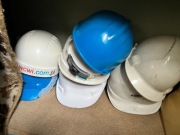 Kask ochronny na budowę