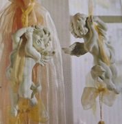 Gipsowe aniołki dekoracyjne