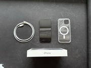 Apple iPhone 13 128GB Midnight + case i szyby ochronne