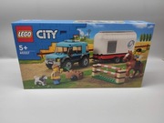 LEGO 60327 City - Przyczepa do przewozu koni