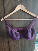 Biustonosz miękki z fiszbinami 90A