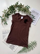 Brązowy tshirt czekoladowy brąz z czarną aplikacją w kształcie kwiatu