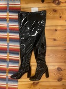 H&M nowe kozaki za kolano czarne lakierowane na słupku 