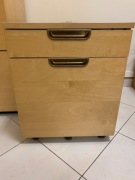 Szafka biurowa na kółkach 