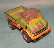 Stary resorak, autko Siku - Mercedes Unimog U406 z 1975