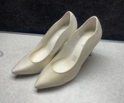 Szpilki damskie Menbur 37