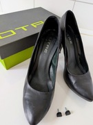 Eleganckie klasyczne czółenka ze skóry. Jak nowe. Firmy Otre