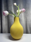 Wazon flakon nowoczesny design żółty 18 cm