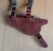 Kabura skórzana do pistoletu model Real ELERYK M hand made razem z szelkami