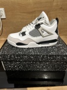 Buty Jordan 4 Military Black