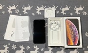 iPhone XS złoty/ gold ze słuchawkami i kablem 