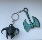 Zestaw Breloków 3D: Hełm Dovahkiina i Topór Bojowy – Edycja Dual-Color