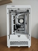 Ryzen 7800X3D RTX 5070 Ti 32 DDR5 2TB NVMe biały komputer gamingowy