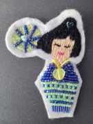 APLIKACJA "GEJSZA Z PARASOLKĄ" FILC HAFT HAND MADE