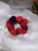 Gumka scrunchie kratka świąteczna z koronką 