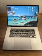 Laptop Macbook Pro 16 Cali i7 16gb 512gb Radeon 5300M 4GB GRAY IDEALNY STAN