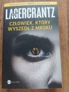 Człowiek, ktory wyszedł z mroku