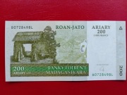 Madagaskar 200 Ariary 2004r. P-87b UNC 