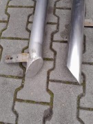 Orurowanie boczne samochodu 