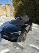 Pojazd na akumulator Audi SQ8 elektryczny nowy samochód dla dzieci
