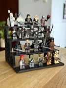 Stojak ekspozycyjny na 20 minifigurek Lego