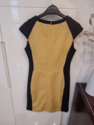 sukienka etui powabna wyszczuplająca