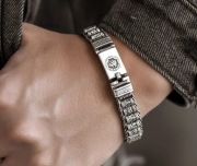 Srebrna brazoletka męska. 