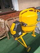 Betoniarka Higher 120l moc 650w