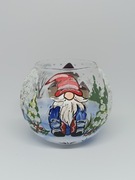 Ręcznie malowany świecznik Zimowy Skrzat. Dekoracja świąteczna. 10 cm