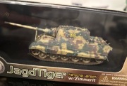 Jagdtiger  sPz Jg Abt 512 -   Dragon   Armor      1:72
