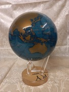 Unikalny, samoobrajacjacy się globus