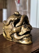 Czaszka ozdobna węże żmije ghost vintage złota patyna 