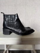 Botki buty damskie czarne na niskim obcasie 