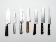 Zestaw 7 noży kuchennych, santoku, do chleba i petty, stal nierdzewna