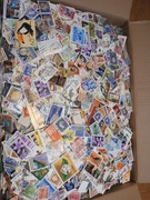 2,5 kg netto znaczków bez wycinków-Świat-grube tysiące  sztuk