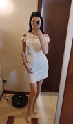 Elegancka biała koktajlowa sukienka mini 