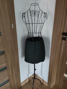 Czarna elegancka spódnica COS (rozmiar 34)