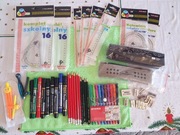 Przybory szkolne: ołówek, linijka, piórnik, pisak, zszywacz