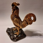 Figurka koguta  brązu